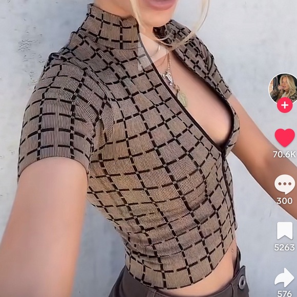 GLASSONS BROWN SQUARE CROP TOP - Picture 3 of 3